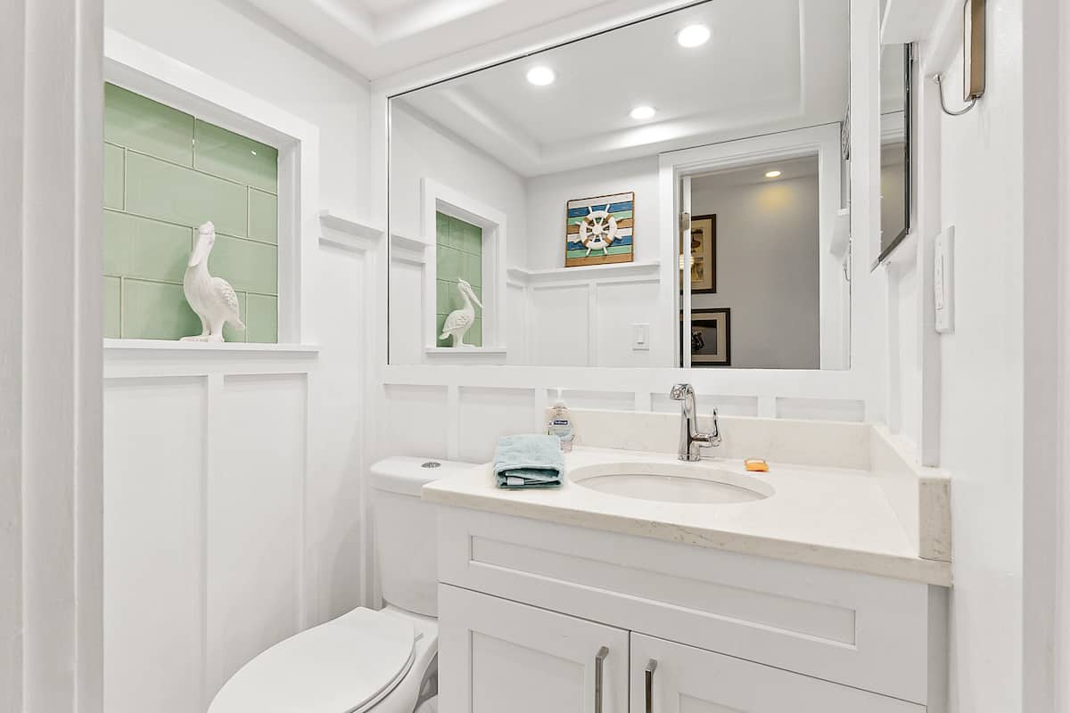 Condo, 1 King Bed with Sofa bed, Balcony, Ocean View (NSB Pelican 501A) | Bathroom | Towels