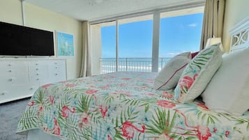 Condo, Plusieurs lits, balcon, vue sur l’océan (NSB Pelican 303E) | 1 chambre, décor unique, ameublement unique, literie fournie