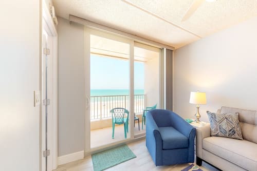 Apartment, Multiple Beds, Balcony, Beach View (Ponce Inlet SouthPoint 303) | Living area