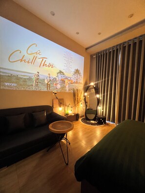 Habitación doble Deluxe, vista al parque | Ropa de cama de alta calidad y tabla de planchar con plancha