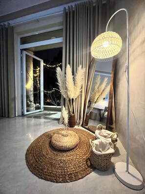 Doppia Deluxe, balcone, vista parco | Biancheria da letto di alta qualità, ferro/asse da stiro, Wi-Fi gratuito