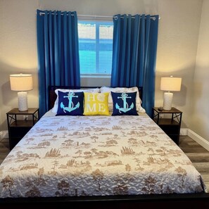 1 bedroom, WiFi, bed sheets - Renovated Apt in Clearwater, Washer/Dryer, Pets OK (Clearwater)