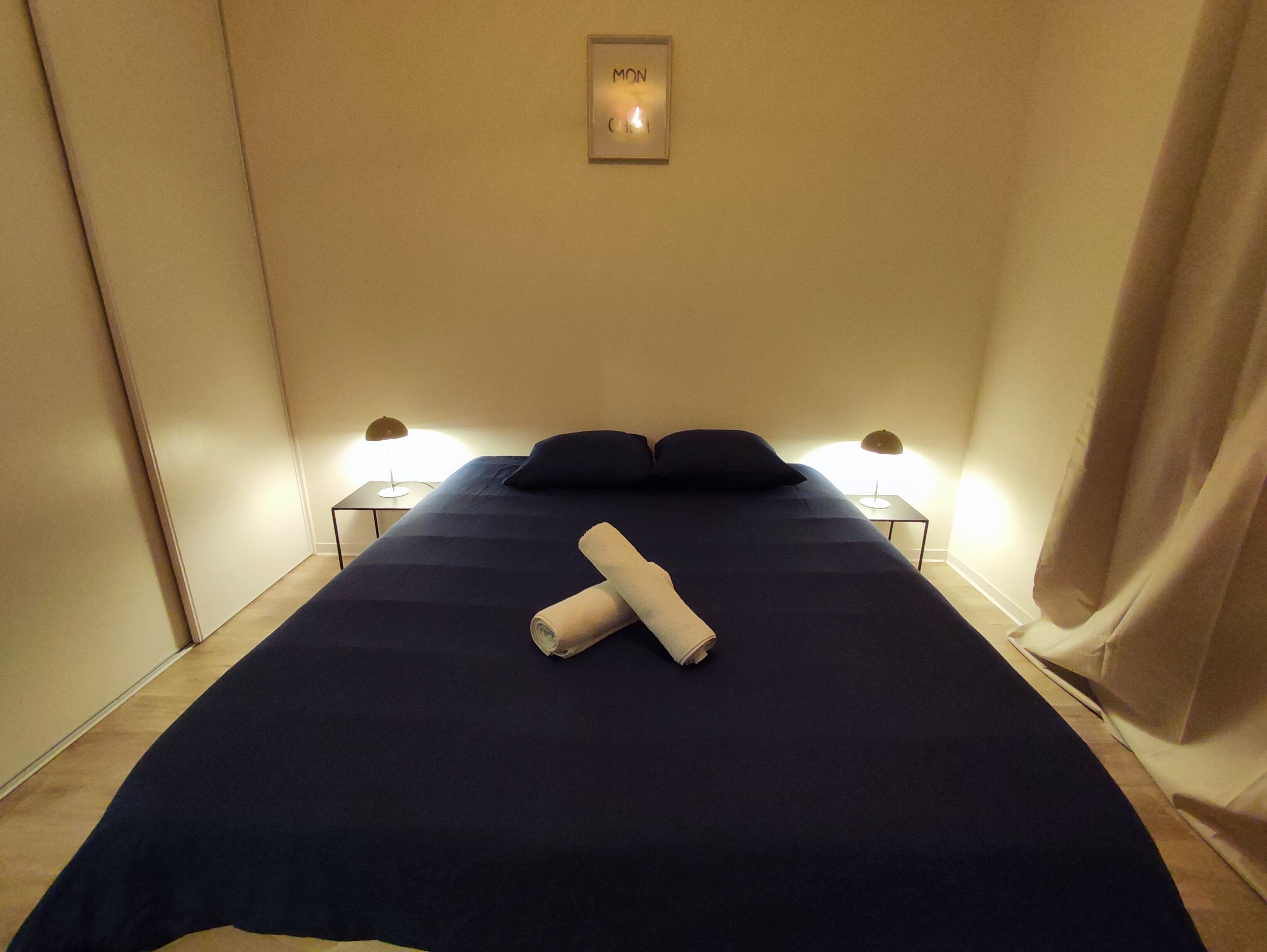 2 habitaciones, tabla de planchar con plancha y wifi gratis 