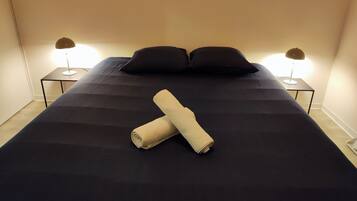 2 chambres, fer et planche à repasser, Wi-Fi gratuit, draps fournis