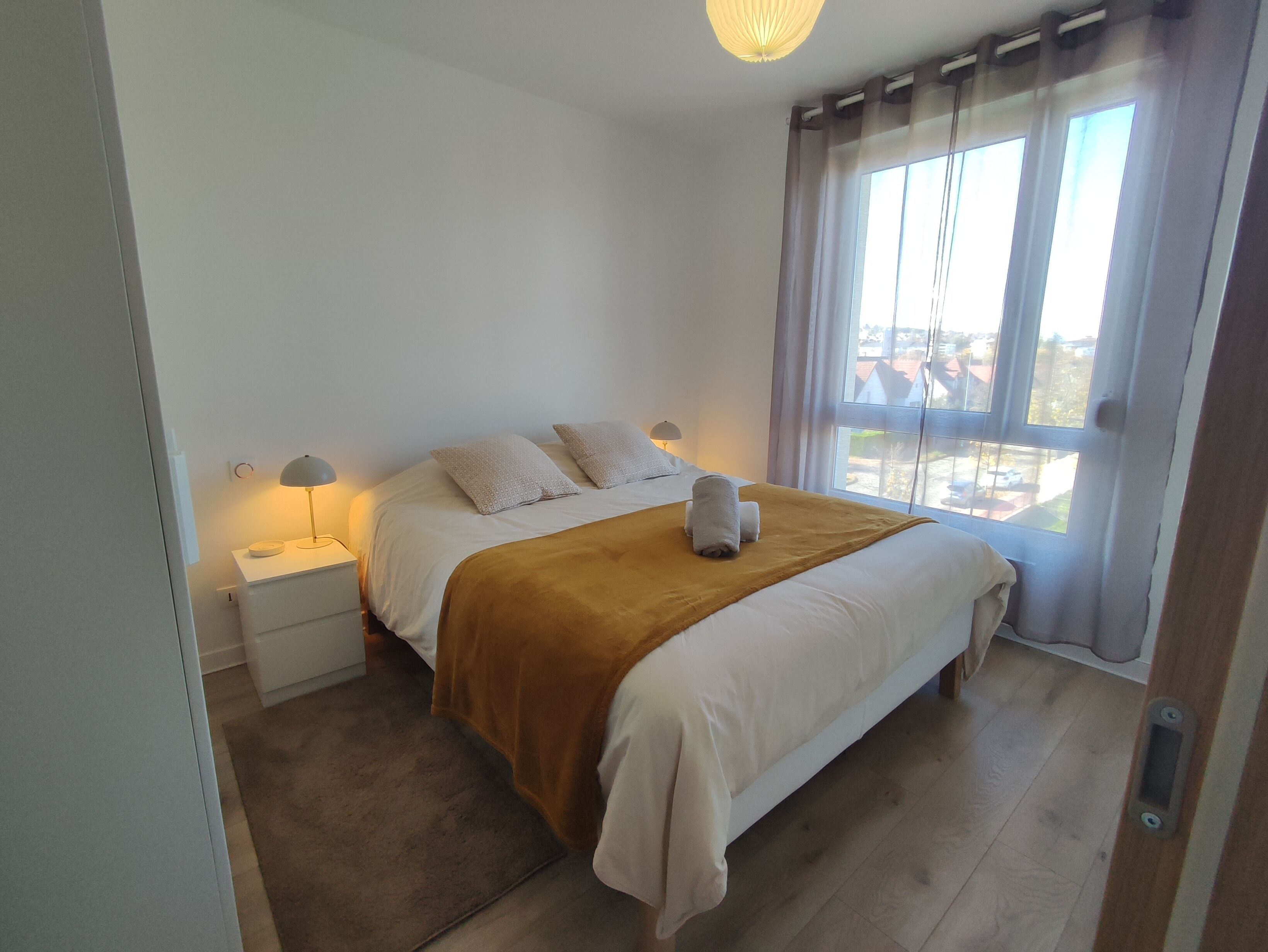 Desk, iron/ironing board, travel cot, free WiFi