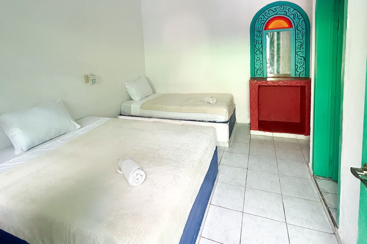 베이직 더블룸 | 무료 WiFi, 침대 시트