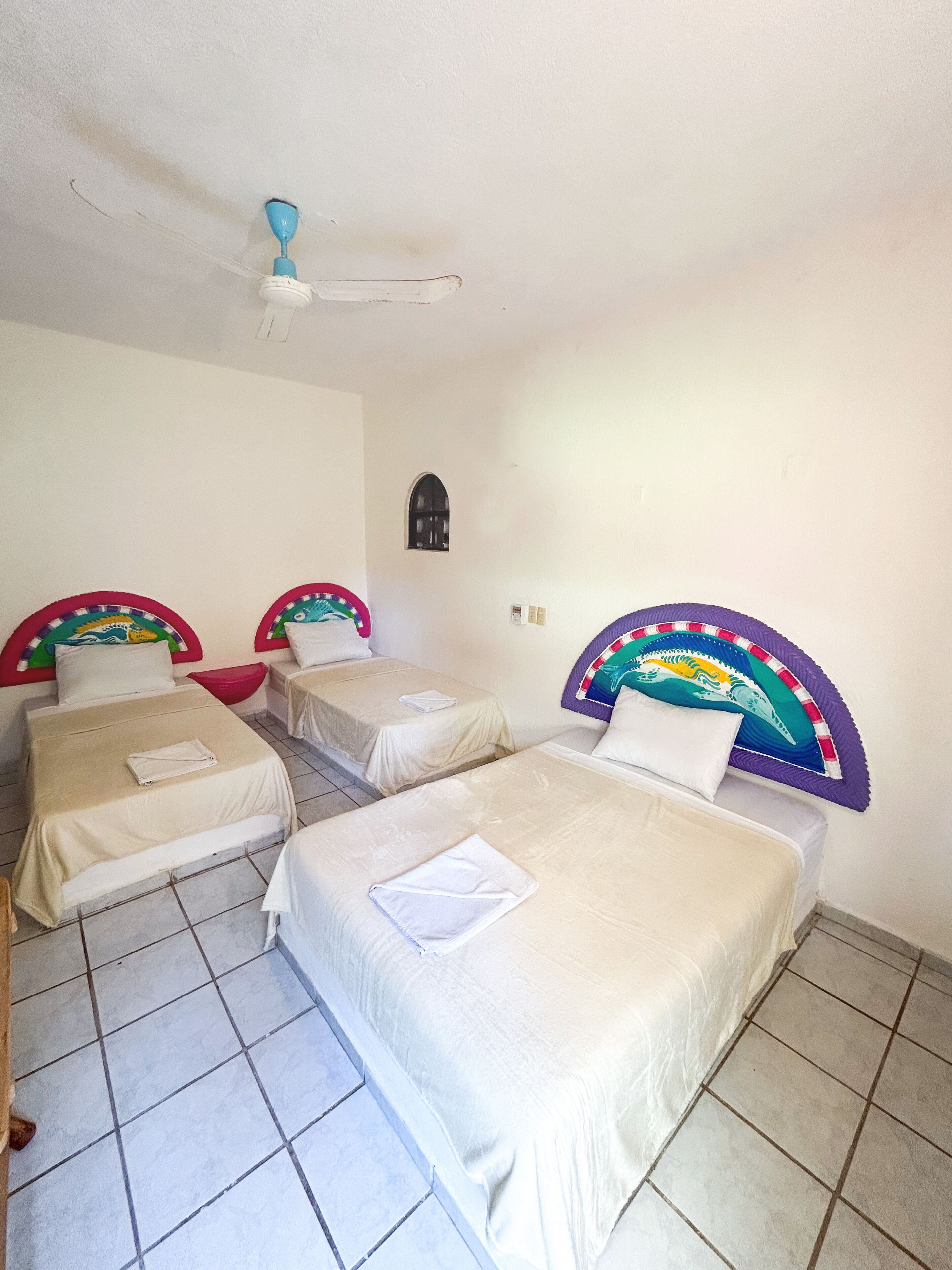 베이직 트리플룸 | 무료 WiFi, 침대 시트