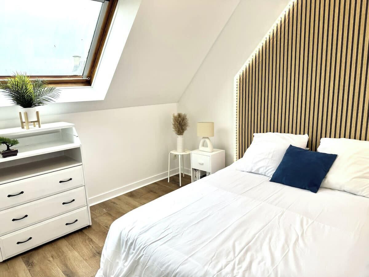 Iron/ironing board, WiFi