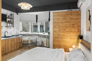 Deluxe-Studio, Kochnische, Stadtblick