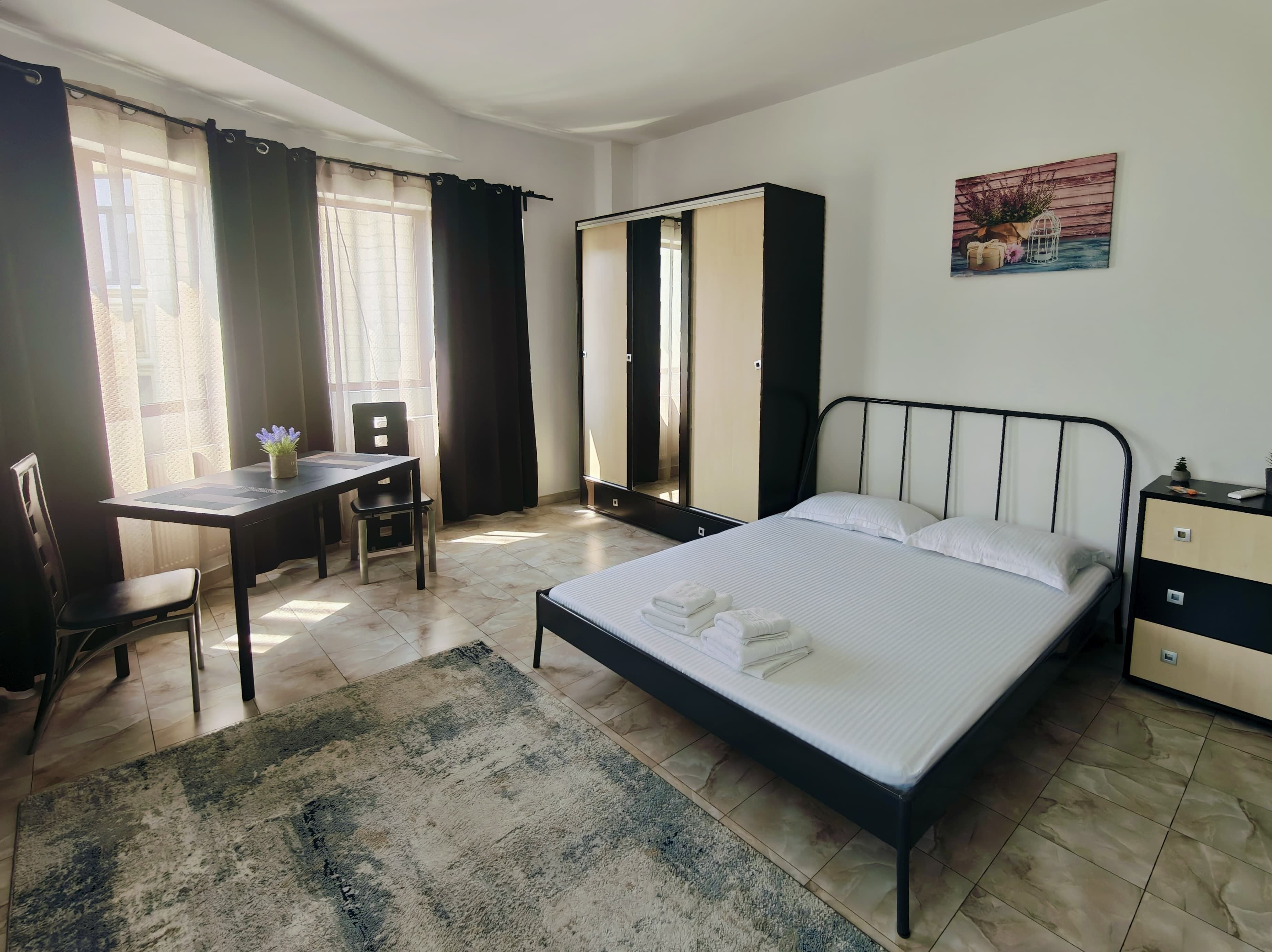 Standard Studio, Kitchenette, City View | Blackout curtains, iron/ironing board, free WiFi