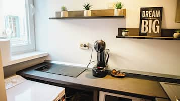 Superior Studio, Kitchenette, City View | Private kitchen | Espresso maker, coffee/tea maker, electric kettle