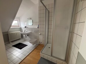 Bathroom - MWM Gästehaus (Meine)