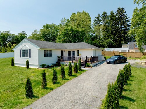 Cozy + Modern Stay for Winter Getaways, The Nook