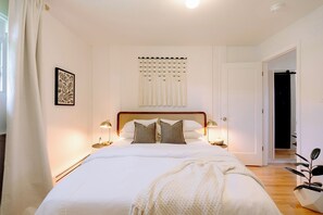 1 habitación, tabla de planchar con plancha, wifi y ropa de cama 
