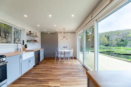 Re-set, retreat, revive in this beautifully designed little Vermont house.