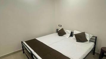 Basic Double or Twin Room, River View | Desk, laptop workspace, iron/ironing board, free WiFi