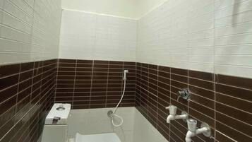 Basic Double or Twin Room, River View | Bathroom | Free toiletries, towels, soap