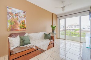 House - Apto com Wi-fi a 50m da Praia de Canasvieiras (Florianópolis)