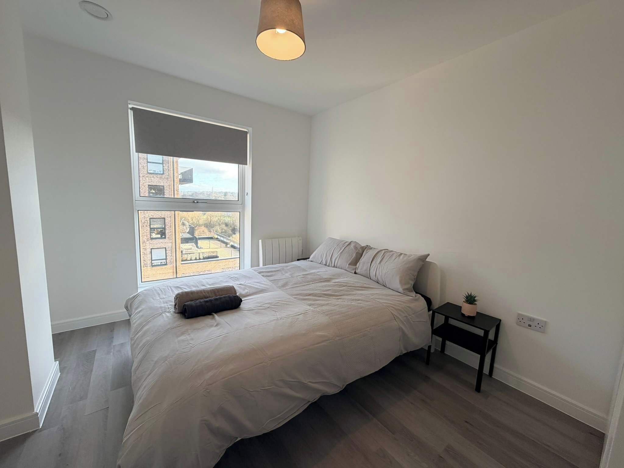 Fer et planche à repasser, accès Internet, draps fournis