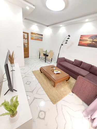 Cosy studio 100m from the sea