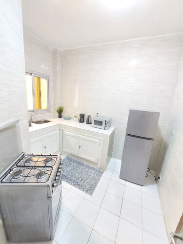 Cosy studio 100m from the sea