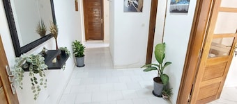 Cosy studio 100m from the sea