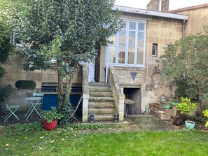 Exterior - House - double stall Bordeaux Nansouty district - garden, very quiet street (Bordeaux)