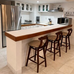Fridge, microwave, stovetop, coffee/tea maker - Oceanfront suite, beautiful view of Ixtapa Zihuatanejo Bay (Ixtapa Zihuatanejo)