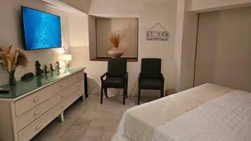 2 bedrooms, iron/ironing board, free WiFi, bed sheets