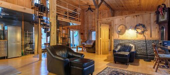 Stratton Woods · Secluded Vermont Cabin Retreat