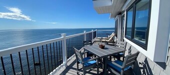 2-bedroom ocean-front Fairhaven home overlooking Buzzards Bay