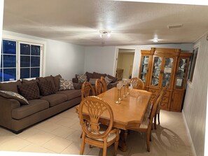 تناول الطعام