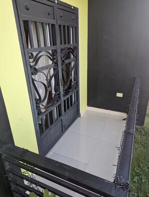 Exterior detail - Elegant apartment in a gated community (Villa Progreso)