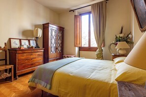 2 bedrooms, iron/ironing board, travel cot, free WiFi - Casa Angelina your quiet home in Florence (Firenze)