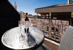 Outdoor dining - Marty Suites Luxury Rooms (Pescara)