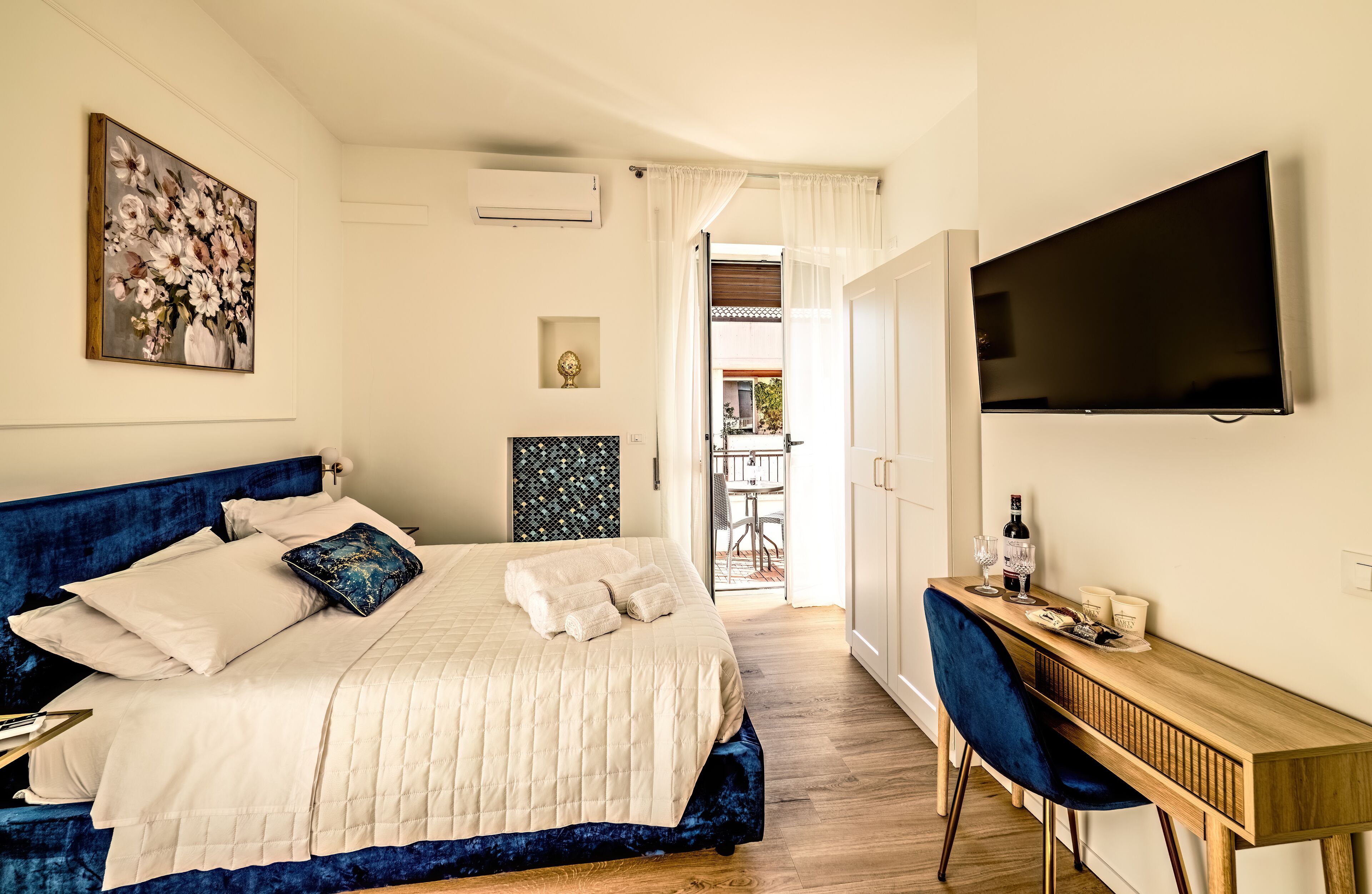 Deluxe Double Room, Balcony, City View