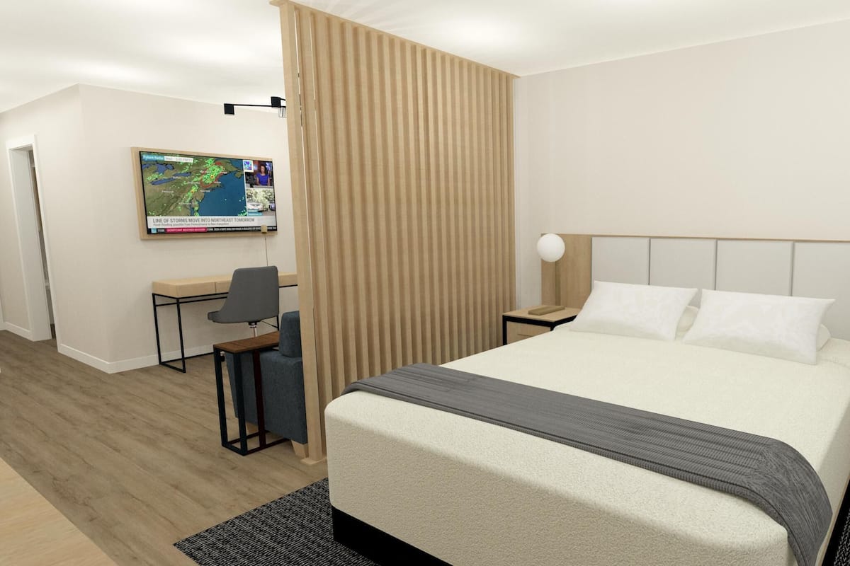 Studio Suite, Kitchenette | Desk, iron/ironing board, free WiFi