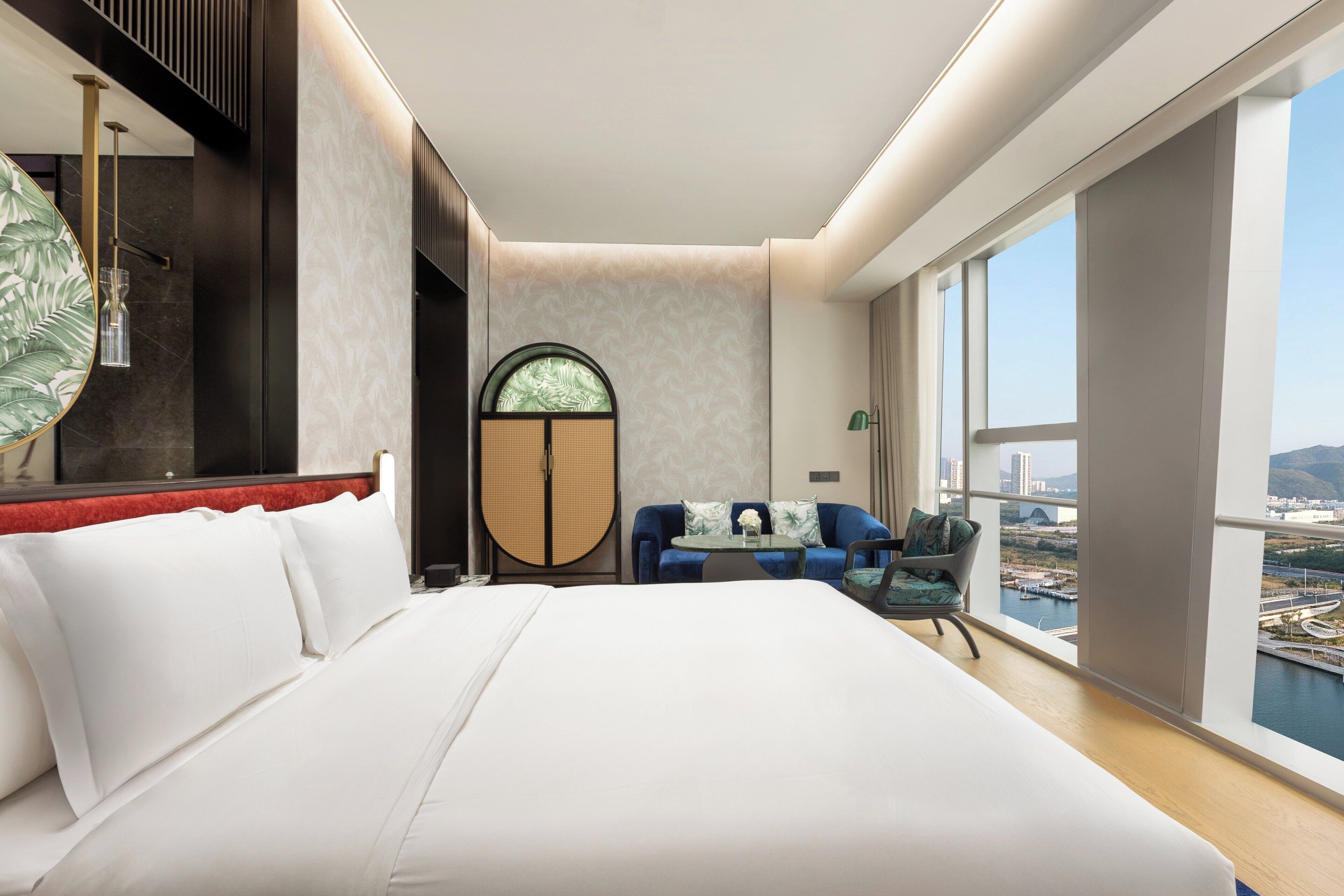 Standard Room, 1 King Bed, River View (High Floor)