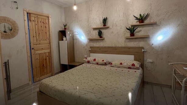 3 bedrooms, WiFi, bed sheets - The Torrione Anchor (Salerno)