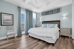3 bedrooms, iron/ironing board, free WiFi, bed sheets - Rooftop Deck - Semi Private Pool - 3Bedrooms - Flirty Flamingo - Elevator (Bradenton Beach)