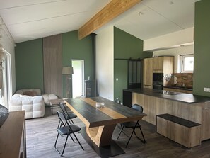 Dining - Typical Arcachon basin house. Pets welcome! (Mios)