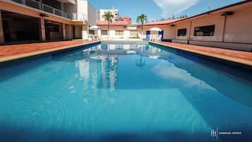 Piscina externa