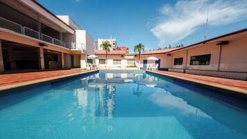 Piscina externa