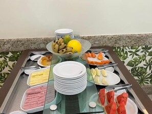 Tägliches inbegriffenes Frühstücksbuffet