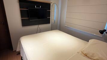 2 dormitorios, tabla de planchar con plancha, wifi y ropa de cama