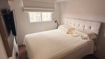 2 habitaciones, tabla de planchar con plancha, wifi y ropa de cama