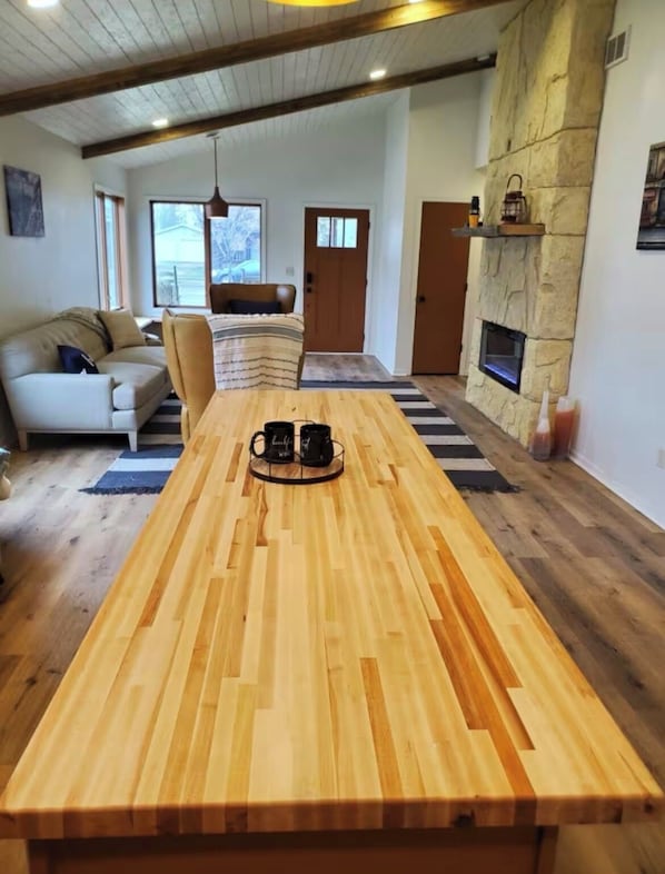 Interior - The Treasure House- 3 Bedroom, 2 Bathroom, Pet Friendly & Near Duluth (Superior)