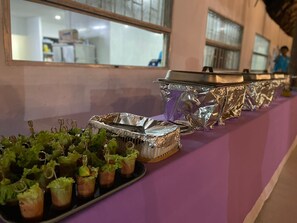 Bao gồm bữa sáng buffet hàng ngày 