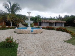 Kiến trúc tòa nhà