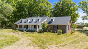 Exterior - Updated Farmhouse Retreat Near Kerr Lake (Oxford)